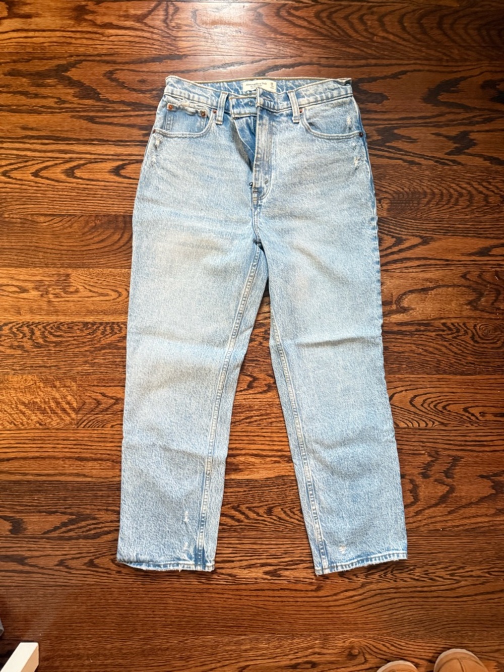 Abercrombie & Fitch 90’s Straight Ultra High Rise Jeans  - size 28/6 short